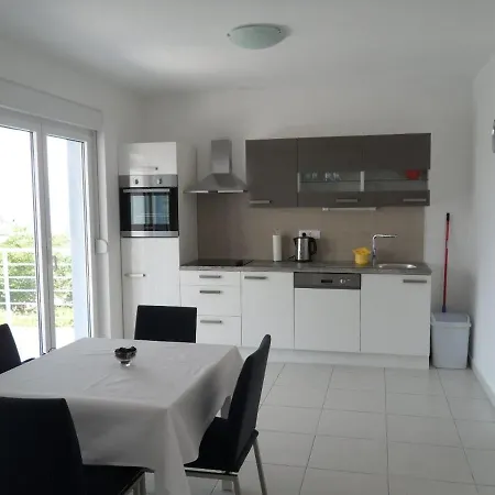Διαμέρισμα With A Parking Space - 12498 *